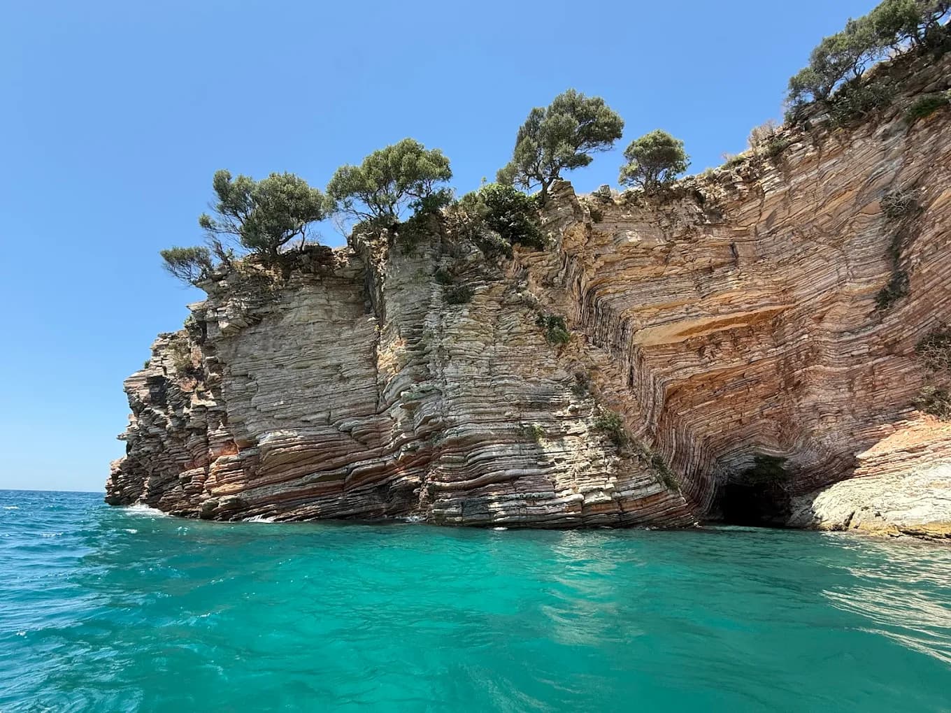 Pigeon Cave & Coastal Explorer Tour